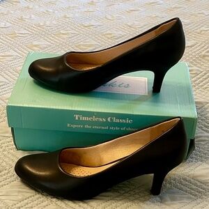 NEW! ANKIS Women’s Black Pump Heels, Size 7
